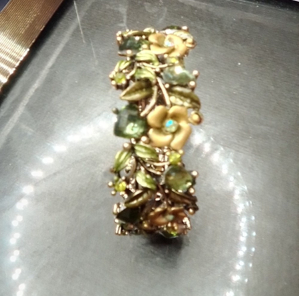 Green and Gold Jewelry bracelet